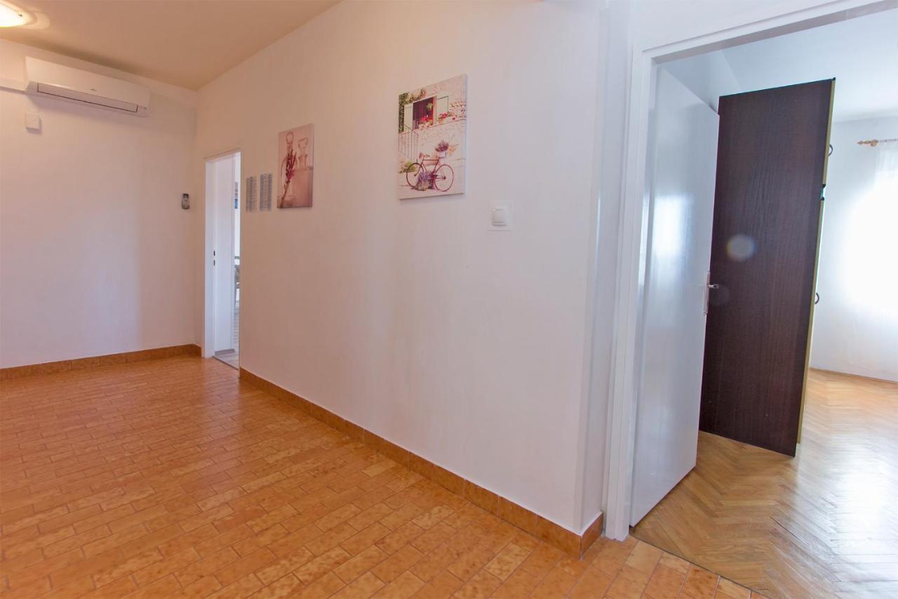 Nella Apartment Задар Екстериор снимка